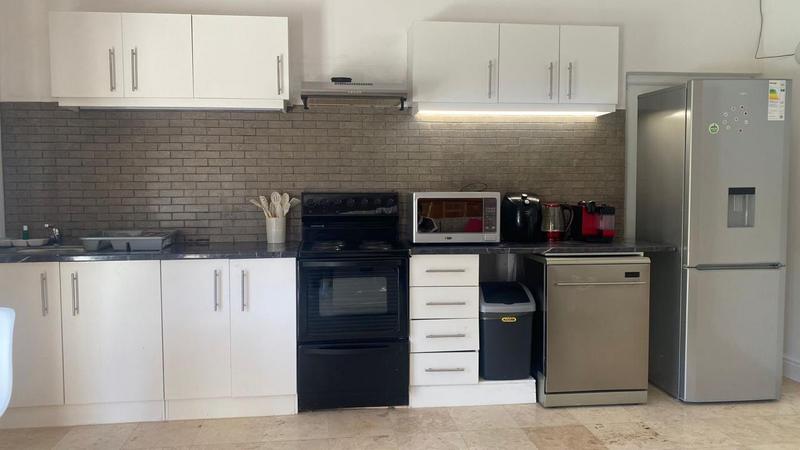 1 Bedroom Property for Sale in Constantia Western Cape